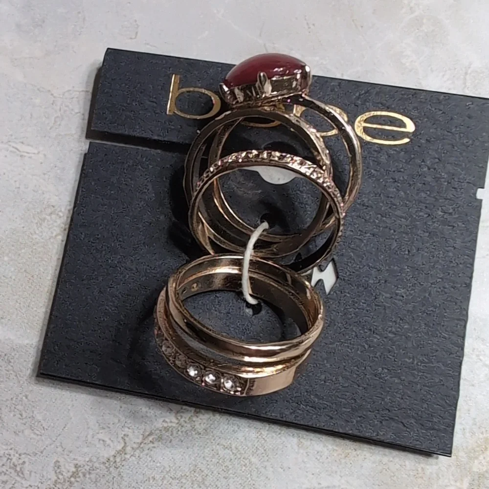 bebe chic ring